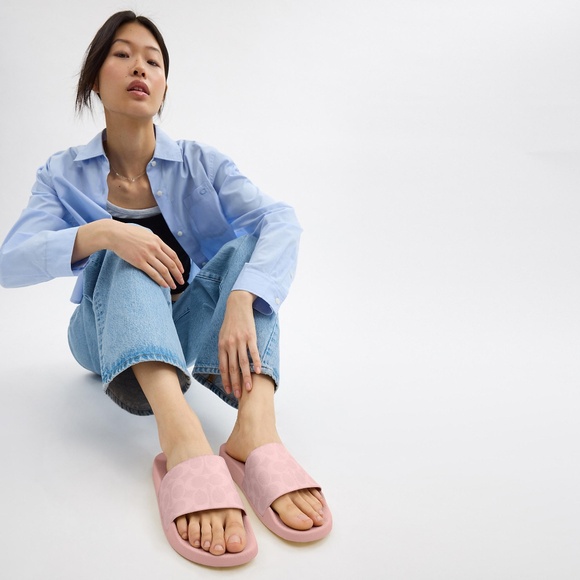 Udele Sport Slide In Signature Canvas - Picture 1 of 3